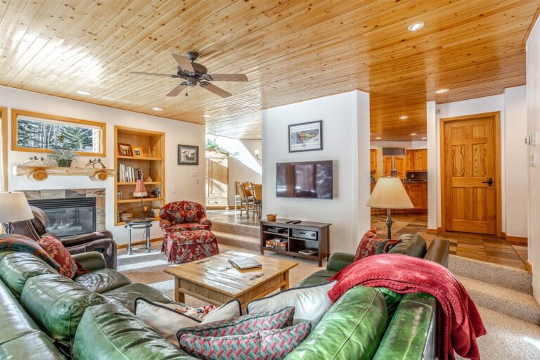 Living Room, Gas Fire Place, Access to Hot Tub, Patio
