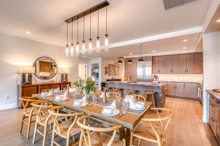 Open Floor Plan Kitchen & Dining Room
